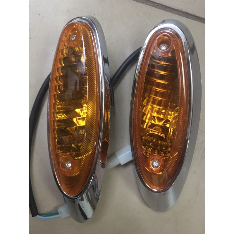 Xi nhan sau crea, đèn xi nhan sau crea, dành cho xe crea 50cc xe nhật bãi 1 cặp gồm trái và phải ko bán lẻ 1 bên........