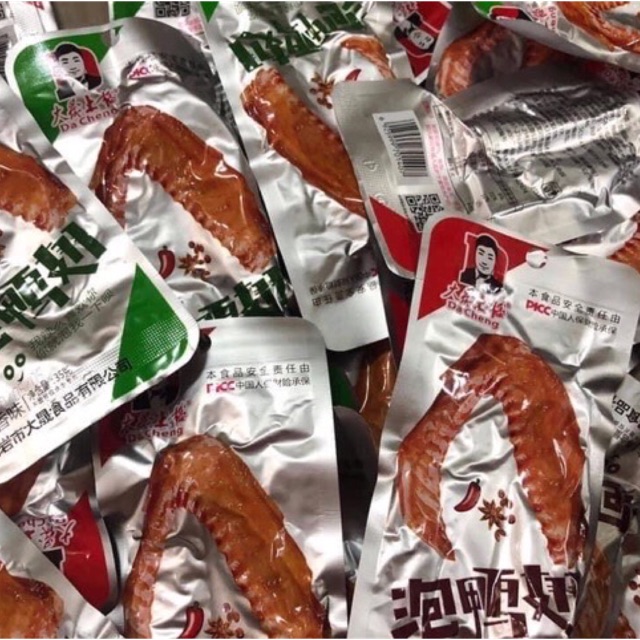 1 Thùng 240 Gói Cánh Vịt Cay  Dacheng 35gr