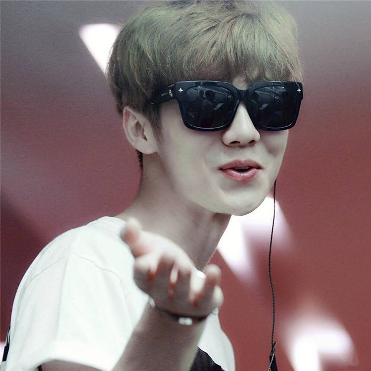 Kính râm màu đen dáng vuông lớn UV400 đeo khi lái xe đạp thời trang cho nam và nữ