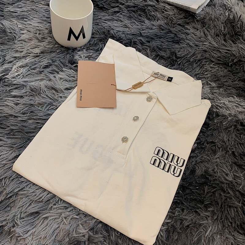 Polo miu trắng khuy đá