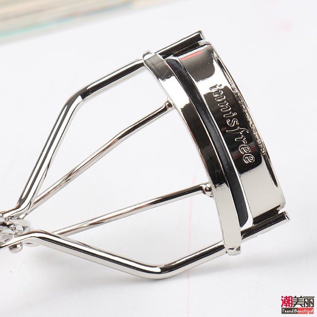 Kẹp Mi Innisfree, bấm mi Premium Eyelash Curler chính hãng hàn quốc siêu cong siêu bền Cosmetic999