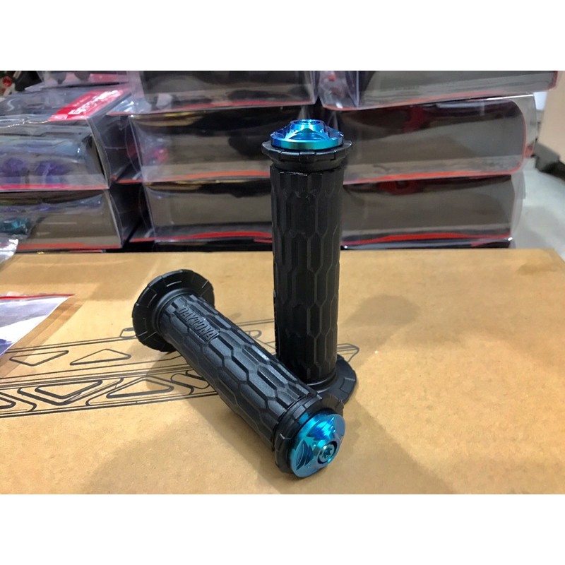 Combo Bao tay Daytona + 2 Gù titan+ 2 ốc gù thích hợp cho mọi dòng xe