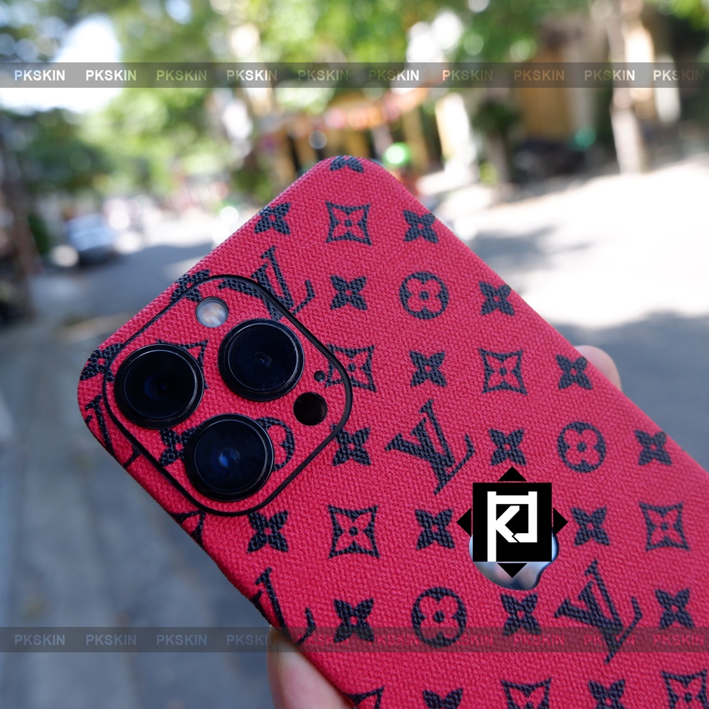 Miếng dán skin da full viền iphone 12 , 12 mini , 12 pro, 12 pro max  iphone 13 13 pro 13 mini 13 pro max họa tiết LV