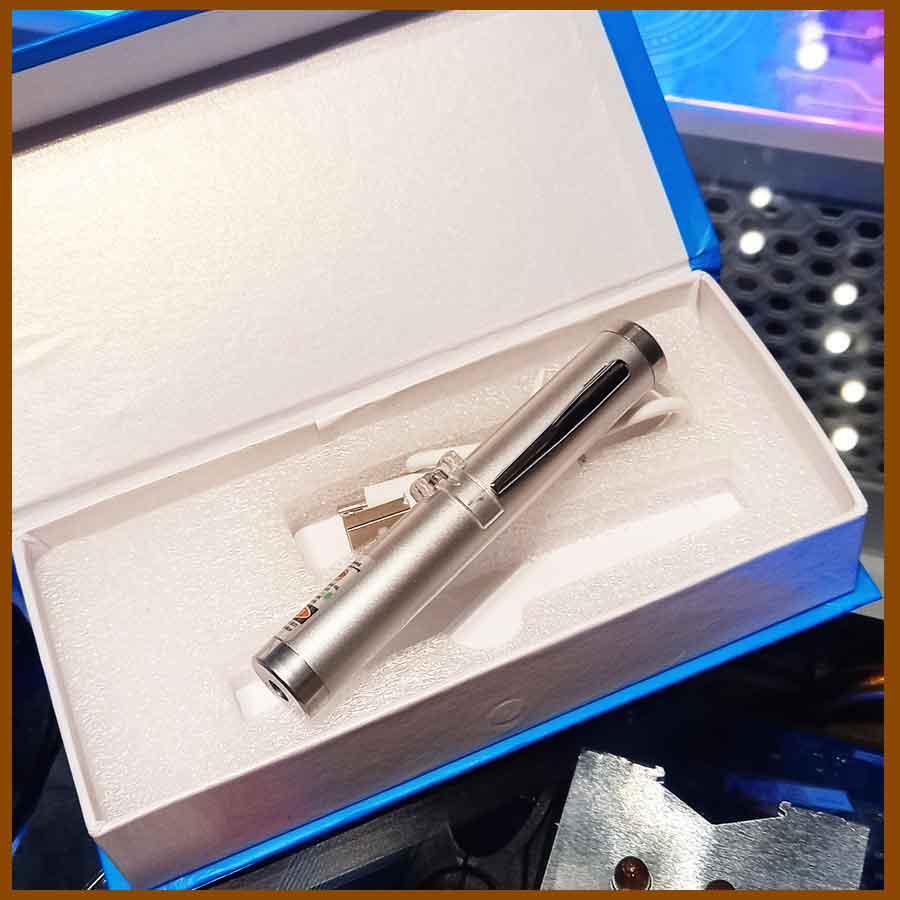 Bút Laze Laser Mini Sạc Cáp USB Tia Xanh Lá Vỏ Bạc Dài 9cm