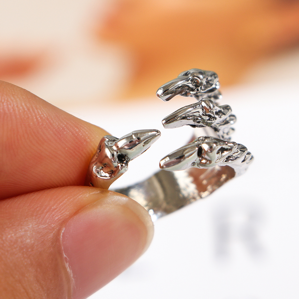 Nhẫn Thép Titan Hình Móng Vuốt Chim Đại Bàng Phong Cách Retro