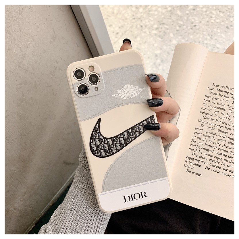 Ốp lưng IPhone cạnh vuông Nike.vs.Dior BVC 6/6plus/6s/6splus/7/7plus/8/8plus/x/xr/xs/111/12/13/14/pro/max/plus/promax B
