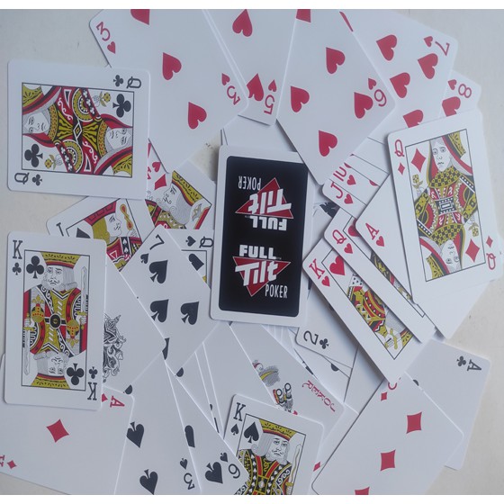 Bài tây nhựa Poker TilT bền đẹp chống nước 100% Plastic (BN 19)