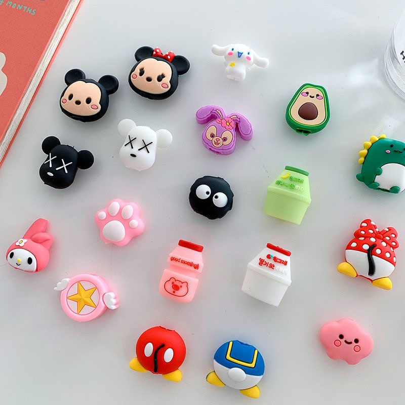 Phụ kiện bảo vệ đầu cắm dây sạc chủ đề hoạt hình đáng yêu tiện dụng