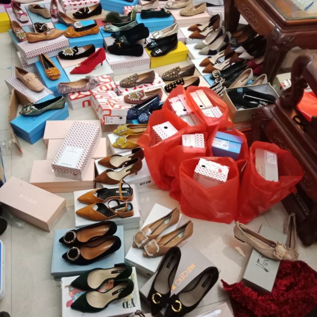 Giày bệt