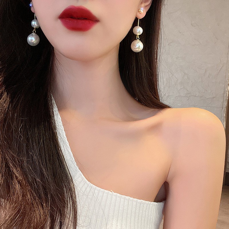 Khuyên tai dạng chuỗi đính hạt ngọc trai giả lớn phong cách thanh lịch sang trọng mới cho nữ