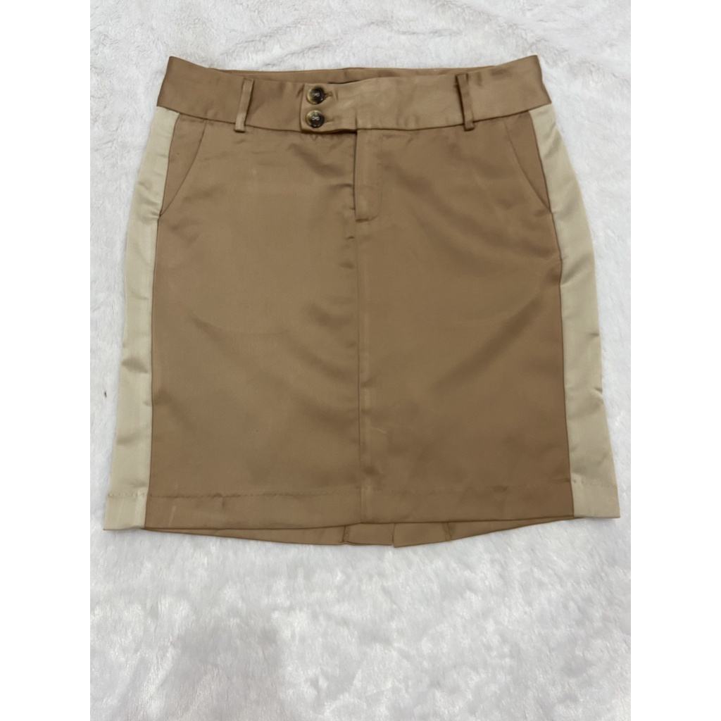 Chân váy công sở viền khác màu Ninomaxx  - Thanh lý vnxk