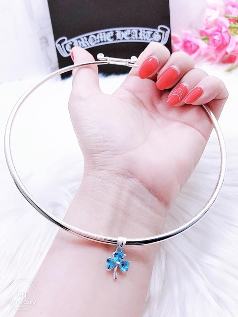 KIỀNG BẠC THÂN RỖNG MẶT HOA ĐÁ SANG CHẢNH - CHẤT LIỆU BẠC