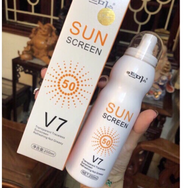 XỊT CHỐNG NẮNG TÒAN THÂN V7 SPRAY SUN SCREEN SPF50 180ml - SẢN PHẨM HOT CHẠY