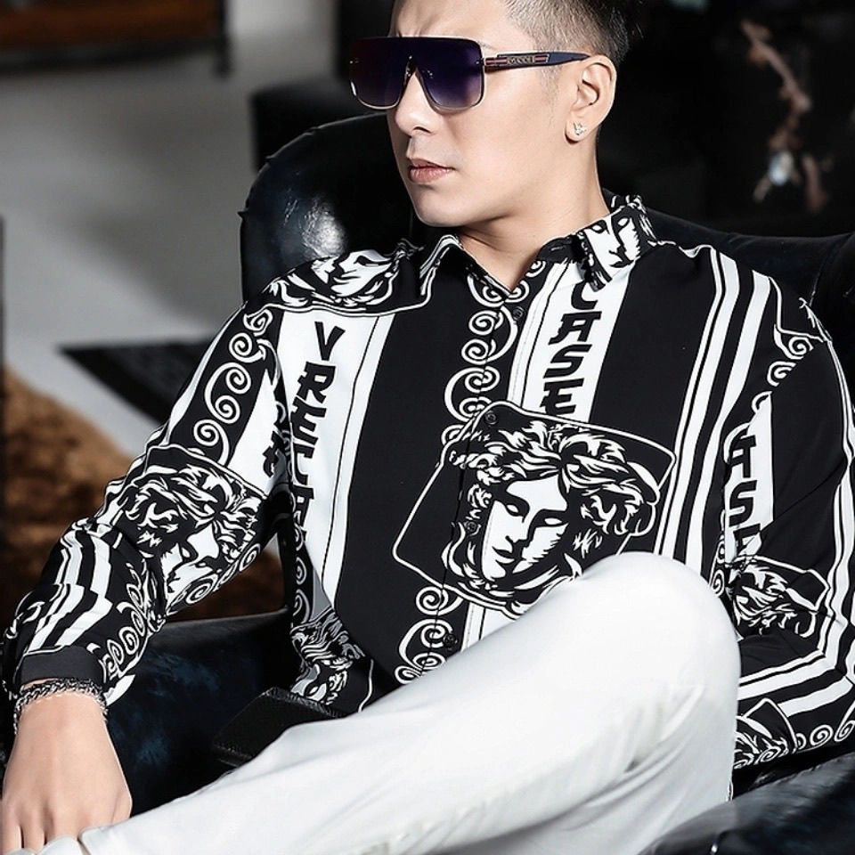 VERSACE Áo Sơ Mi Cổ Chữ V Cài Nút Thoải Mái Thời Trang Mùa Hè