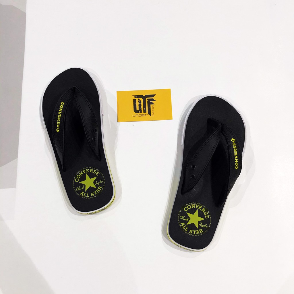 Dép Converse đen vàng xỏ ngón