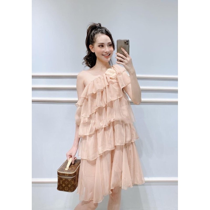 Đầm Lệch 1 Vai Xếp Tầng Hồng