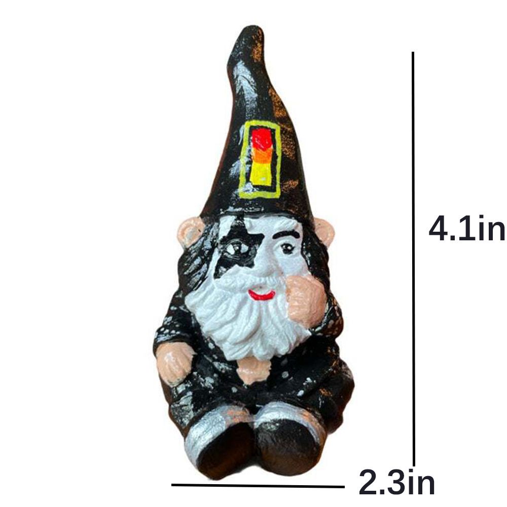 BEAUTY Resin Figurine Gnomes Statue Yard Weather Resistant Funny KISS Dwarf Sculpture Ornaments For Outdoor Decor Lawn Patio Home Decor