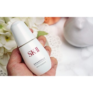 Serum trị nám SK-II Genoptics Spot Essence 50ml