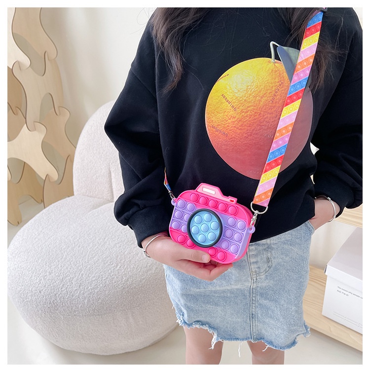 Túi pop it cho bé gái, túi silicon đeo chéo giảm căng thẳng bóp bong bóng TI17