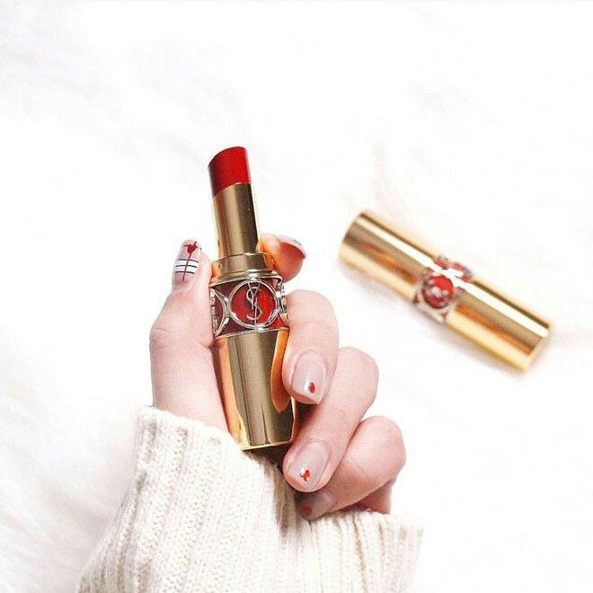 YVES SAINT LAURENT - Son thỏi YSL Rouge Volupte Shine Oil - In - Stick