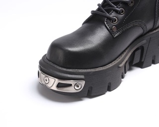 Giày boot da phù hợp cả nam và nữ