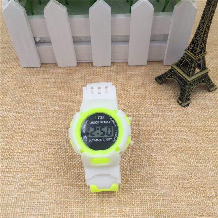 F1 (Giá sỉ ) Đồng hồ bắt mắt trẻ con led SHOCK RESIST 6 1