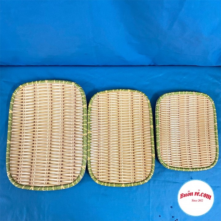 Mẹt nhựa đựng thức ăn, bún đậu, nem nướng giả mây tre đan hình chữ nhật dày dặn có chân đế