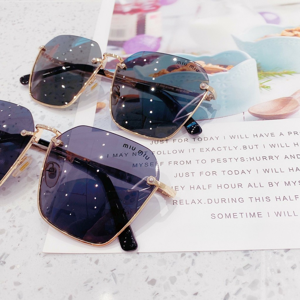 [Mã FAGOGO giảm 12% đơn 99K] Mắt kính thời trang cao cấp gọng kim loại cho nữ B215 UV 💎 FREESHIP 💎 chống tia UV400 | BigBuy360 - bigbuy360.vn