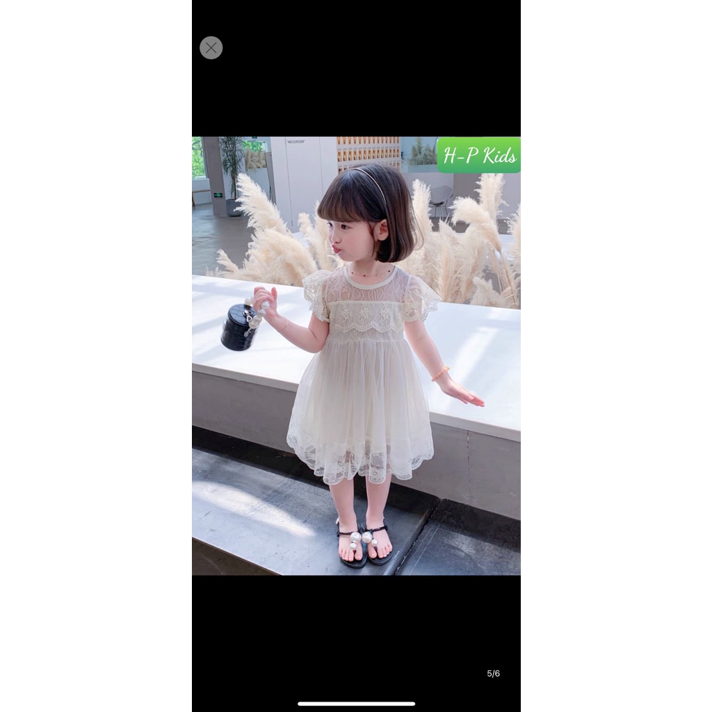 Váy bé gái xinh xắn