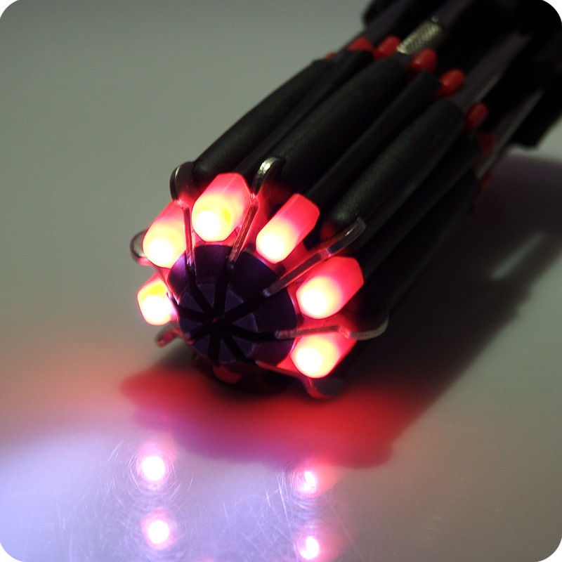 Bộ tua vít đa năng 8 chi tiết có đèn led tiện dụng