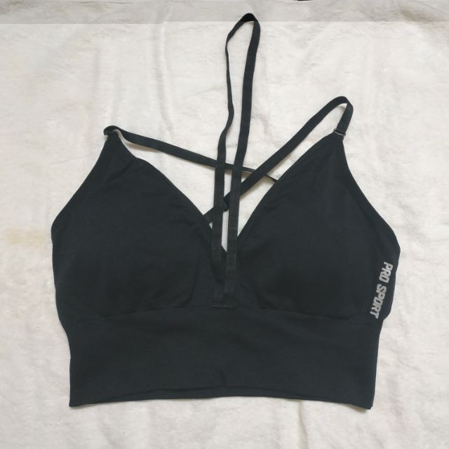 Sale sale thanh lý áo bra đi tập đi biển đều ok hết giá quá rẻ mà hàng thì chất như nước cất .