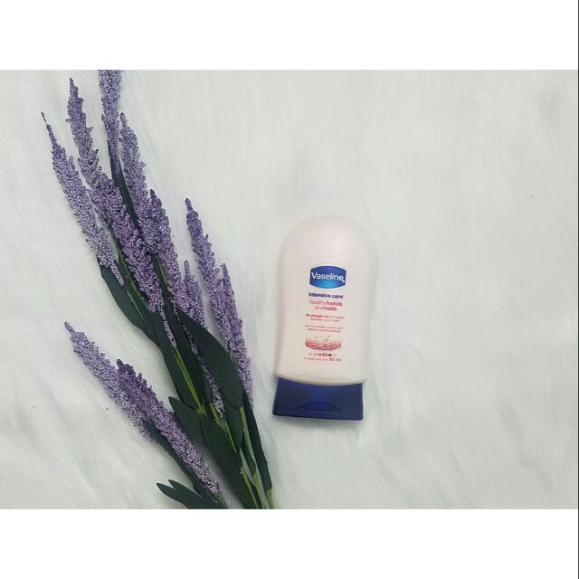 Kem dưỡng da tay Vaseline Intensive Care