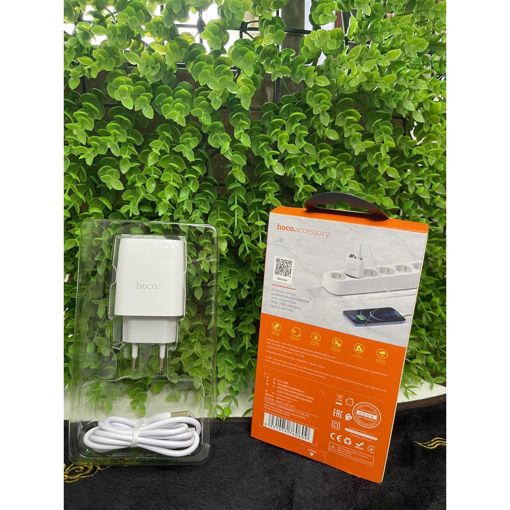 Bộ Củ Sạc Hoco C93A Với 3 Cổng USB, Đèn Led Hiển Thị Dòng Có Lựa Chọn Loại Dây Sạc Lightning, Micro, Type-C, Bộ Sạc Lẻ.