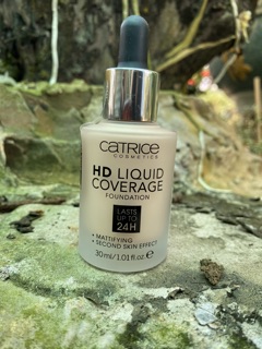 Kem nền Catrice HD Liquid Coverage Foundation tone 10