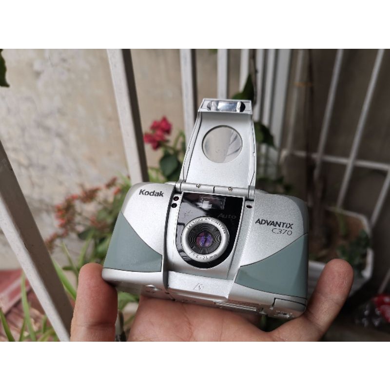 Máy ảnh PnS lens fix chụp film Aps Kodad Advantix C370