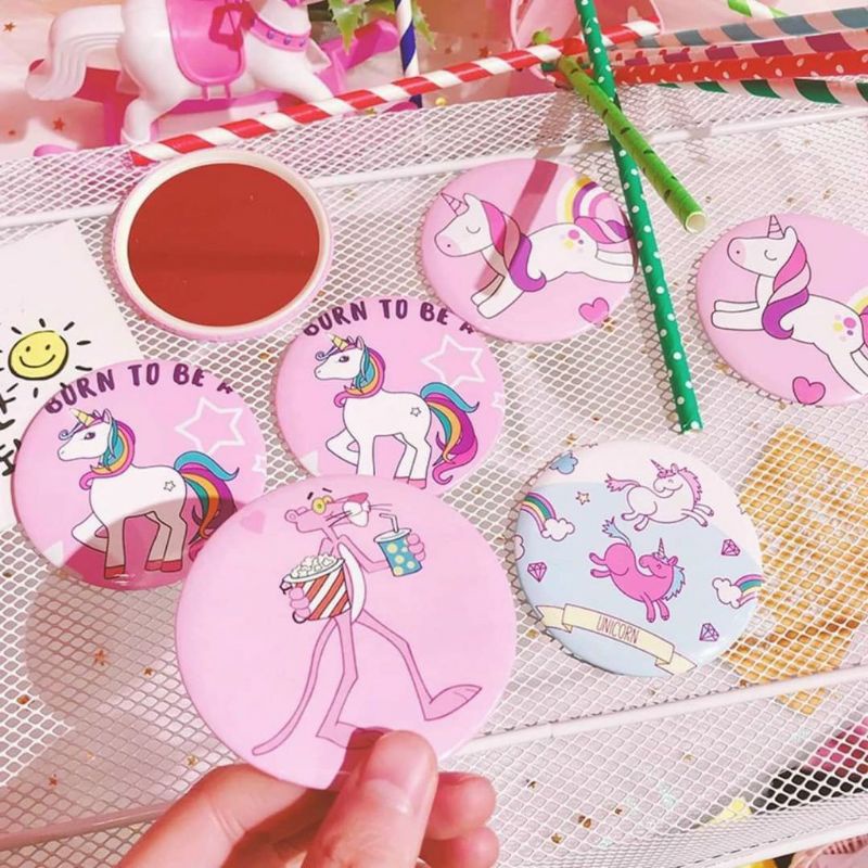 Gương mini cầm tay hàn quốc hình ngẫu nhiên
