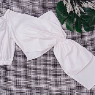 Áo crop lệch vai có tay (có ảnh thật)