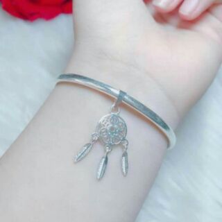 Vòng tay treo charm bạc cho nữ