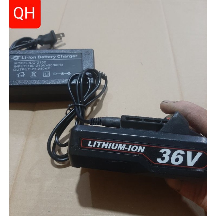 Sạc pin  21V ĐA NĂNG - DS - 2152