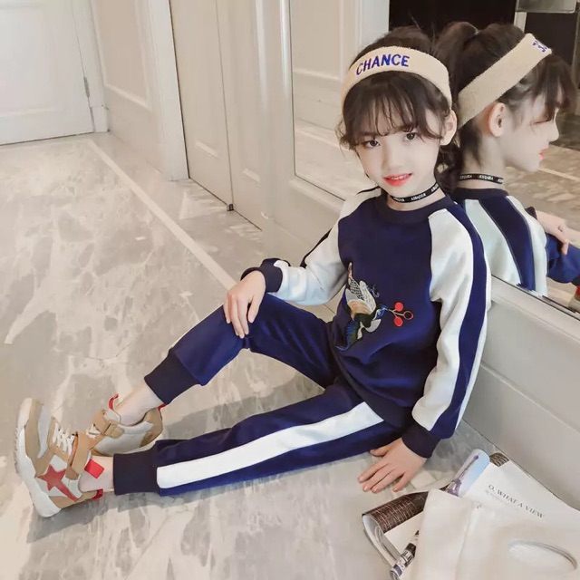 Set bộ nhung bé gái