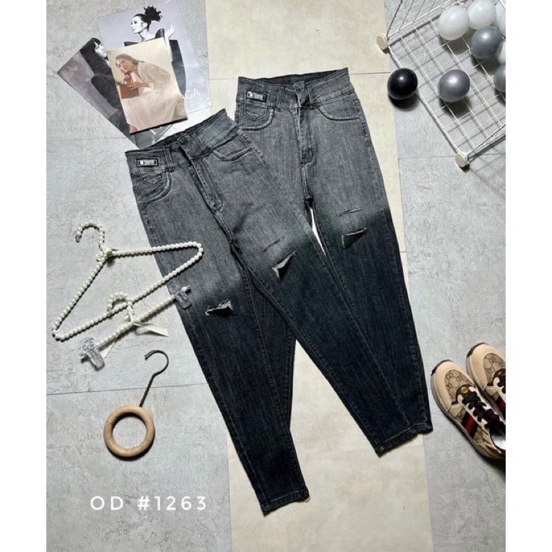Quần jean bó sát rách gối loang màu siêu hot