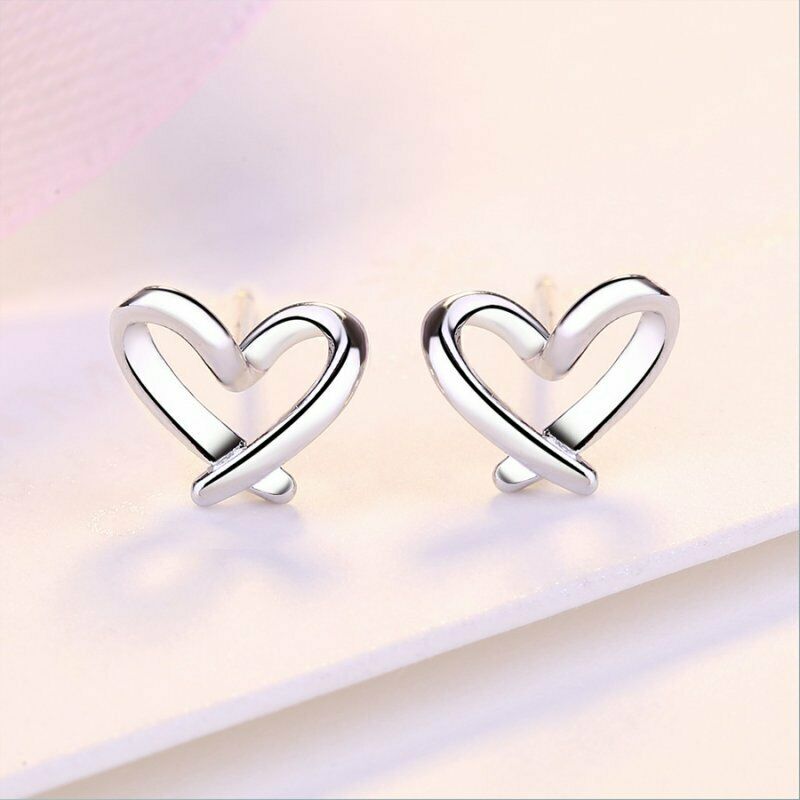 1 Đôi Bông Tai Bạc 925 Hình Trái Tim Mini Dễ Thương