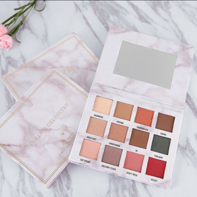 Bảng phấn mắt vỏ cẩm thạch trắng của Lameila | BigBuy360 - bigbuy360.vn