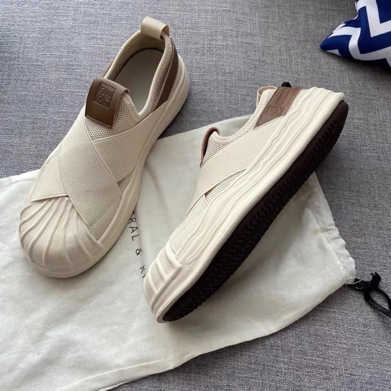 Giày bánh mì nữ quảng châu