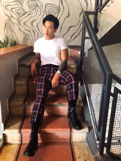 Quần kẻ caro