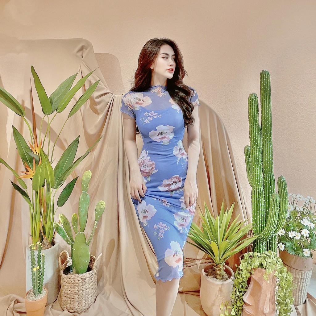 Đầm đuôi cá cổ tròn nền xanh hoa tiết hoa hồng dáng ngắn/ dài | BigBuy360 - bigbuy360.vn