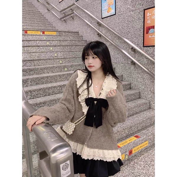 Áo len cardigan + váy ngắn hai mảnh phù hợp với phụ nữ