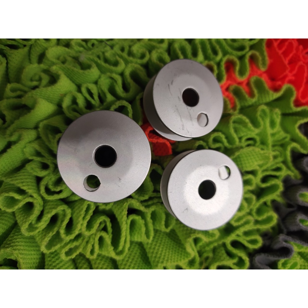 Suốt máy may 2 kim cào bơi ổ lớn