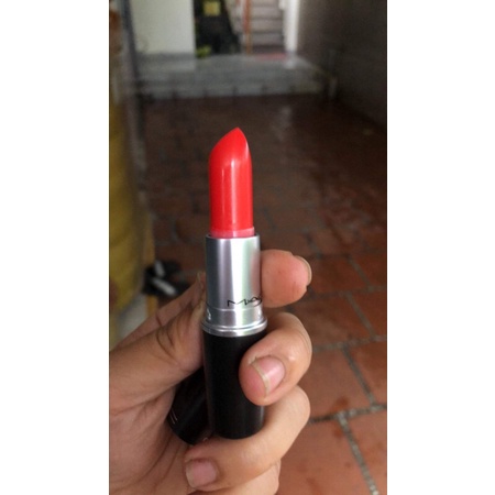 Son MAC Dozen Carnations Màu Đỏ Cam. hàng bay