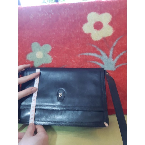 Túi si đeo chéo hiệu Bally